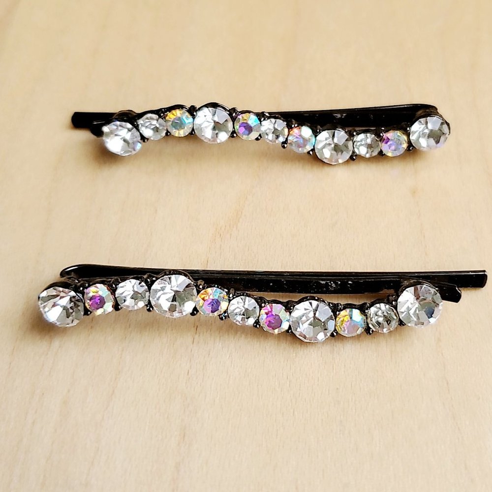 NWOT Clear Rainbow Rhinestone Bobby Pins Set of 2 Women's